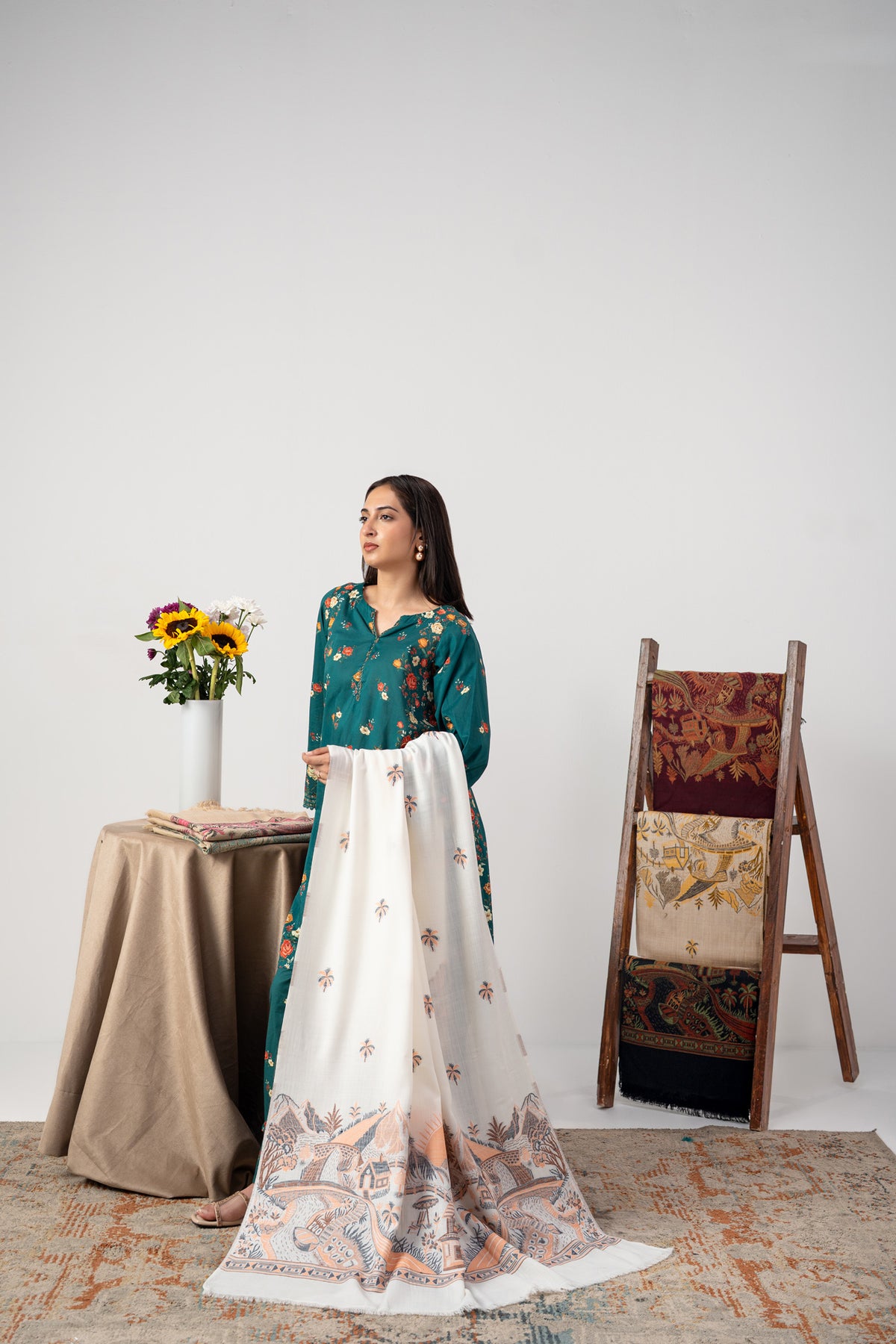 Scenic Border & Motifs Pashmina Kani Shawl