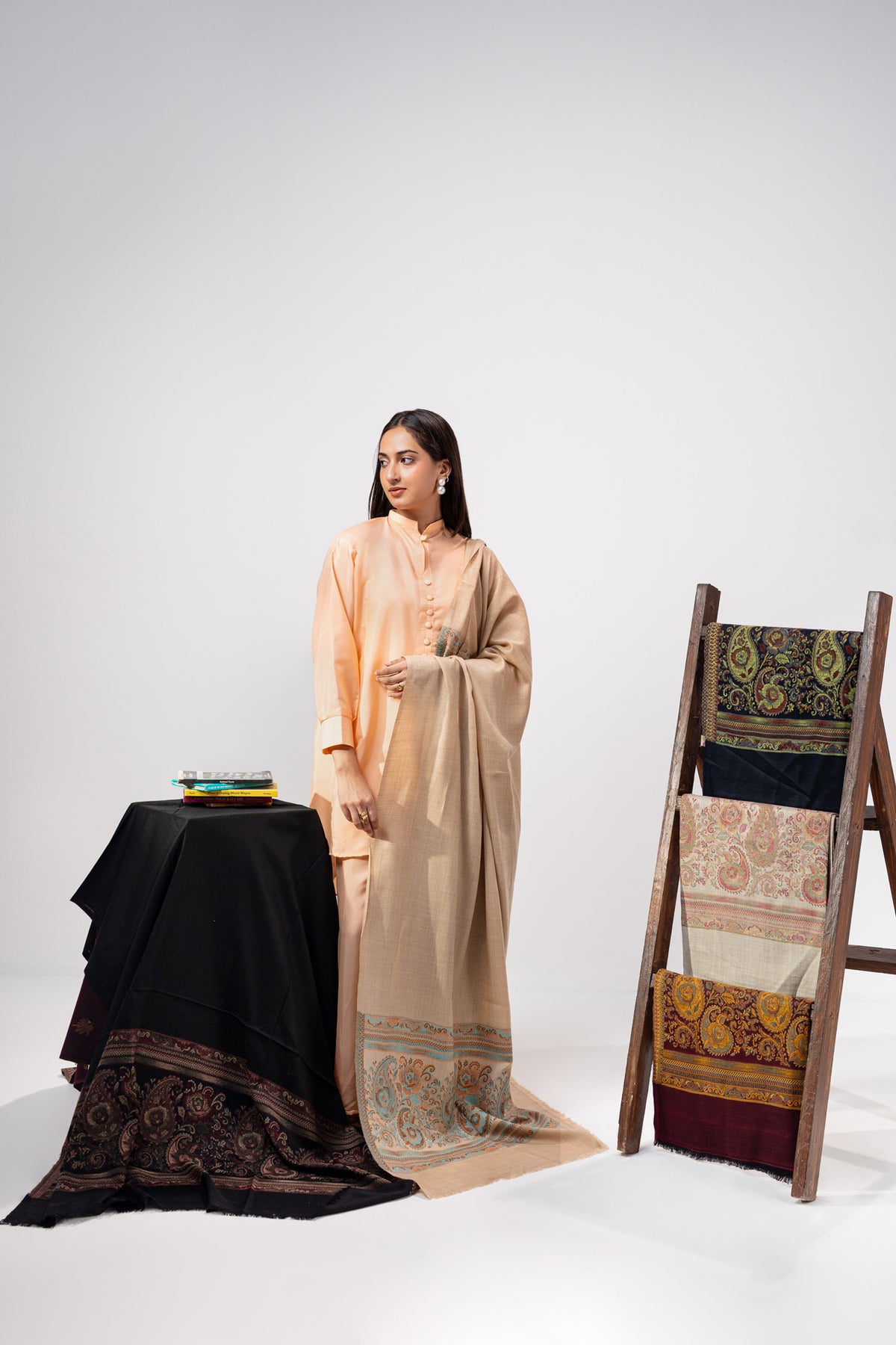 Gulnaar Paisley Pashmina Kani Shawl