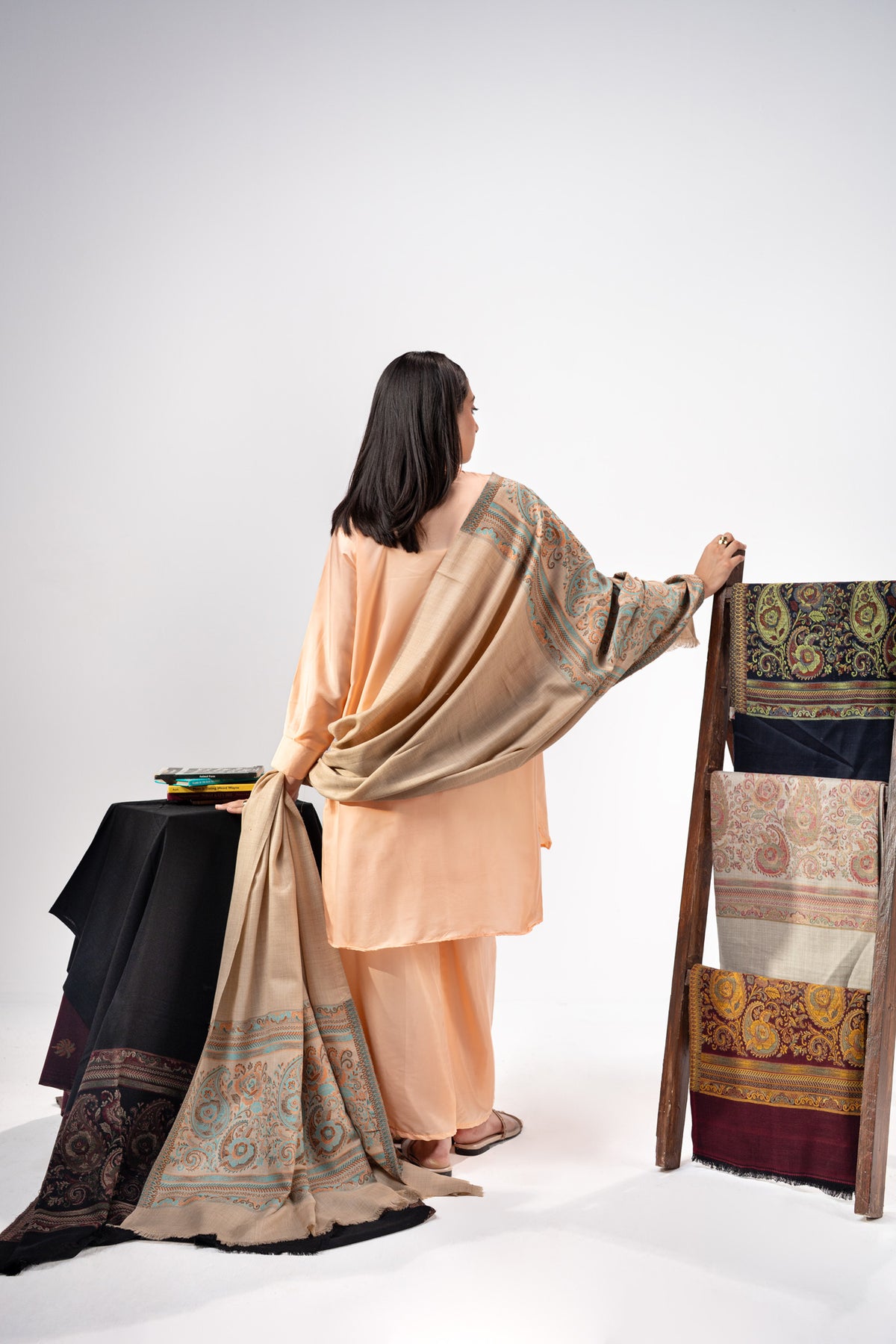Gulnaar Paisley Pashmina Kani Shawl