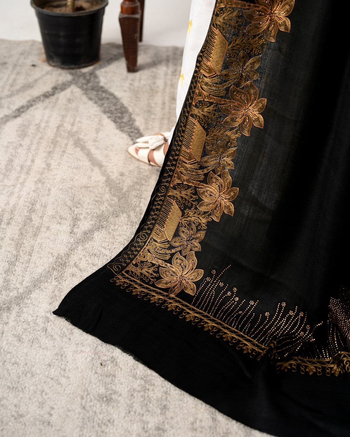 Shab-e-Zar Four-Side Border Stone Embroidered Pashmina Shawl