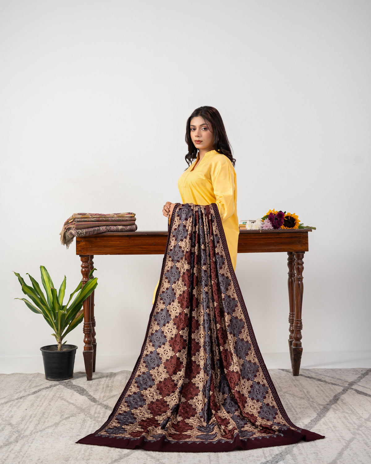 Gul-e-Shab Multicolour Embroidered Jaal Pashmina Shawl