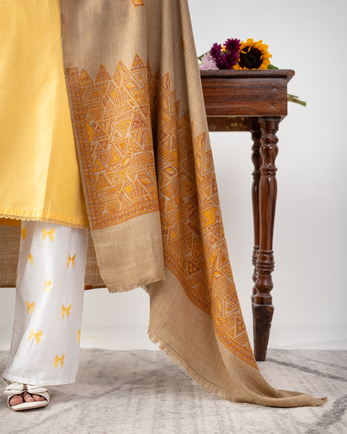 Zavia Geometric Pashmina Kani Shawl