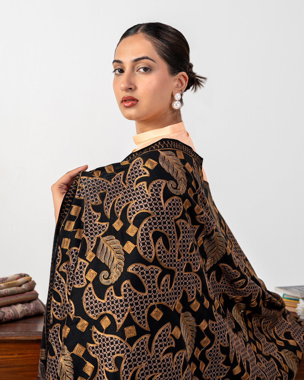 Luxury Two-Colour Embroidered Jaal Pashmina Shawl
