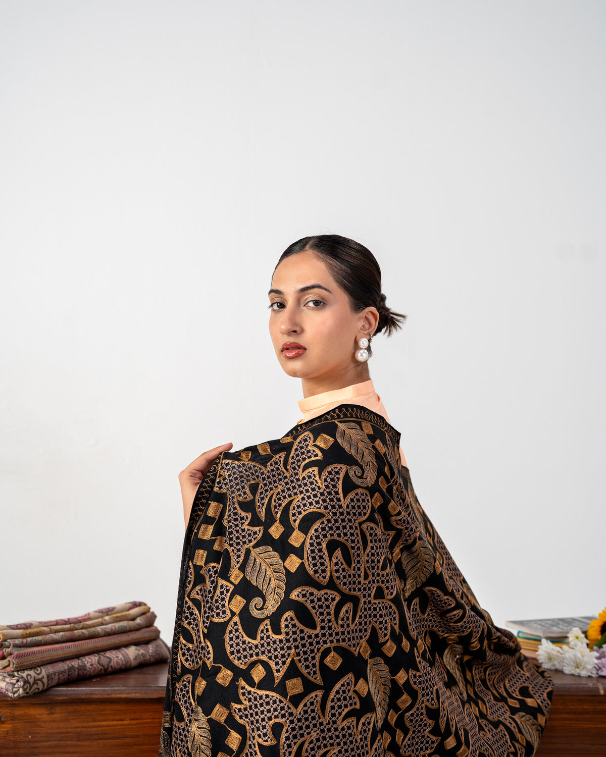 Luxury Two-Colour Embroidered Jaal Pashmina Shawl