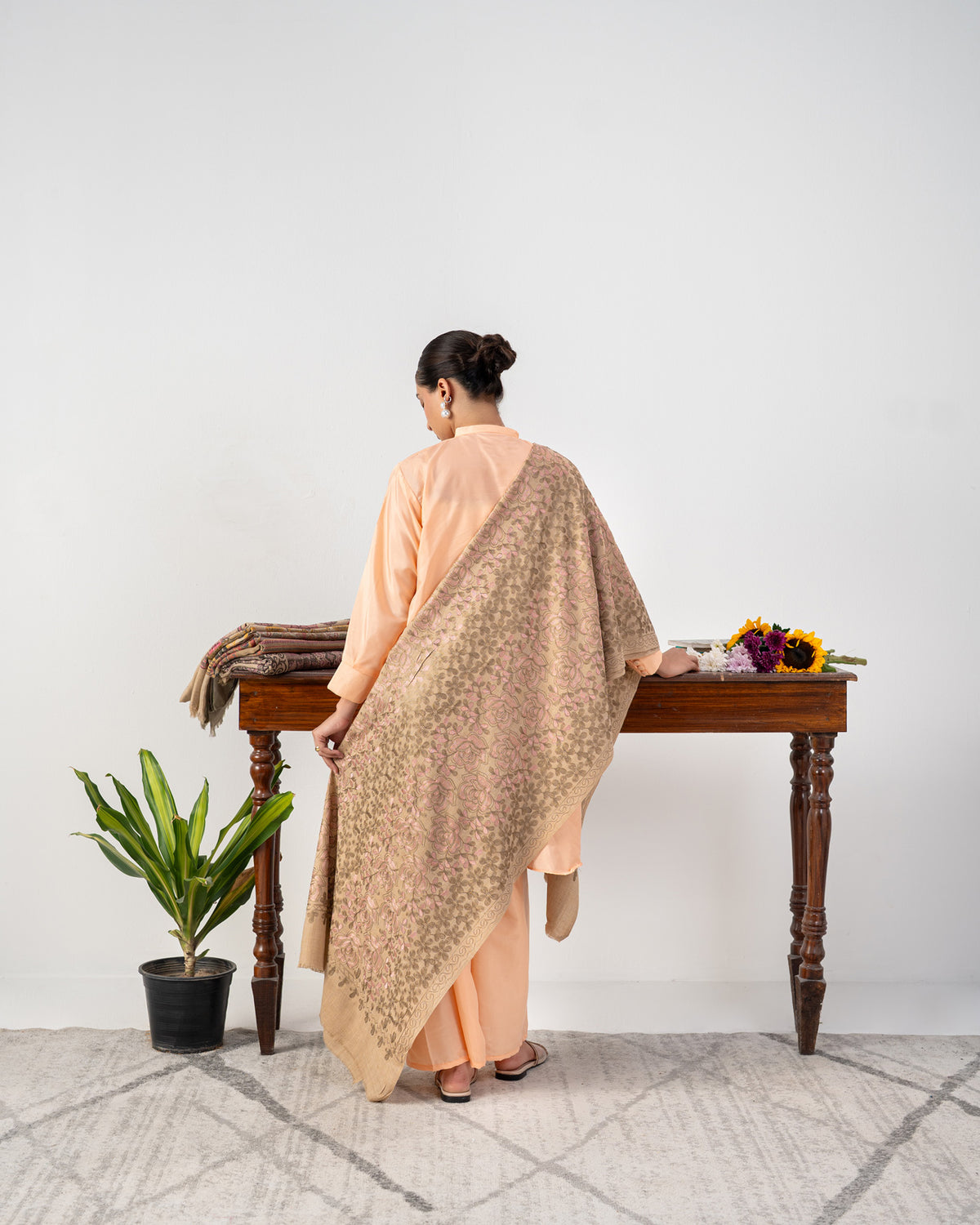 Fleur Royale Embroidered Jaal Pashmina Shawl