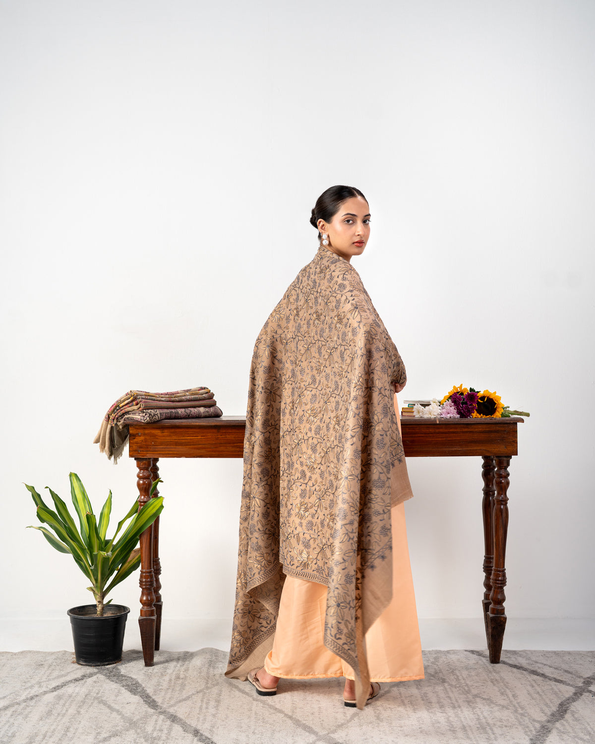 Gulrez Dual-Tone Embroidered Jaal Pashmina Shawl