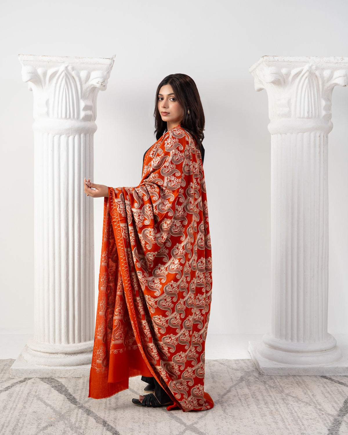 Zarafshan Paisley Zari Embroidered Pashmina Shawl