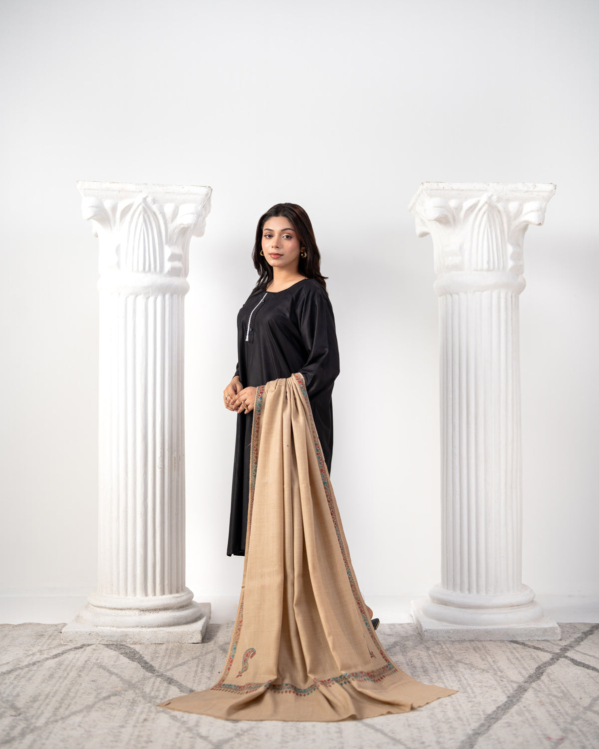 Mehrbano Handmade Border & Motif Pashmina Shawl