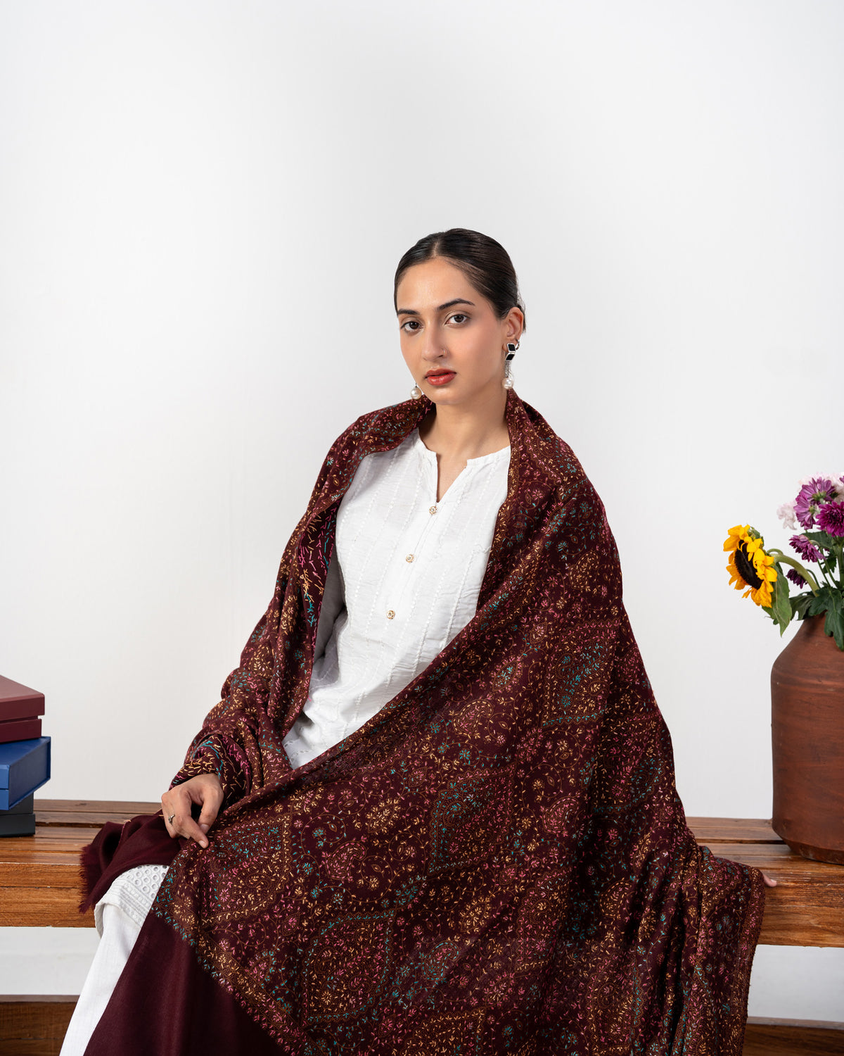 Rang-e-Riwaayat Handmade Sui Needle Work Jaal Pashmina Shawl