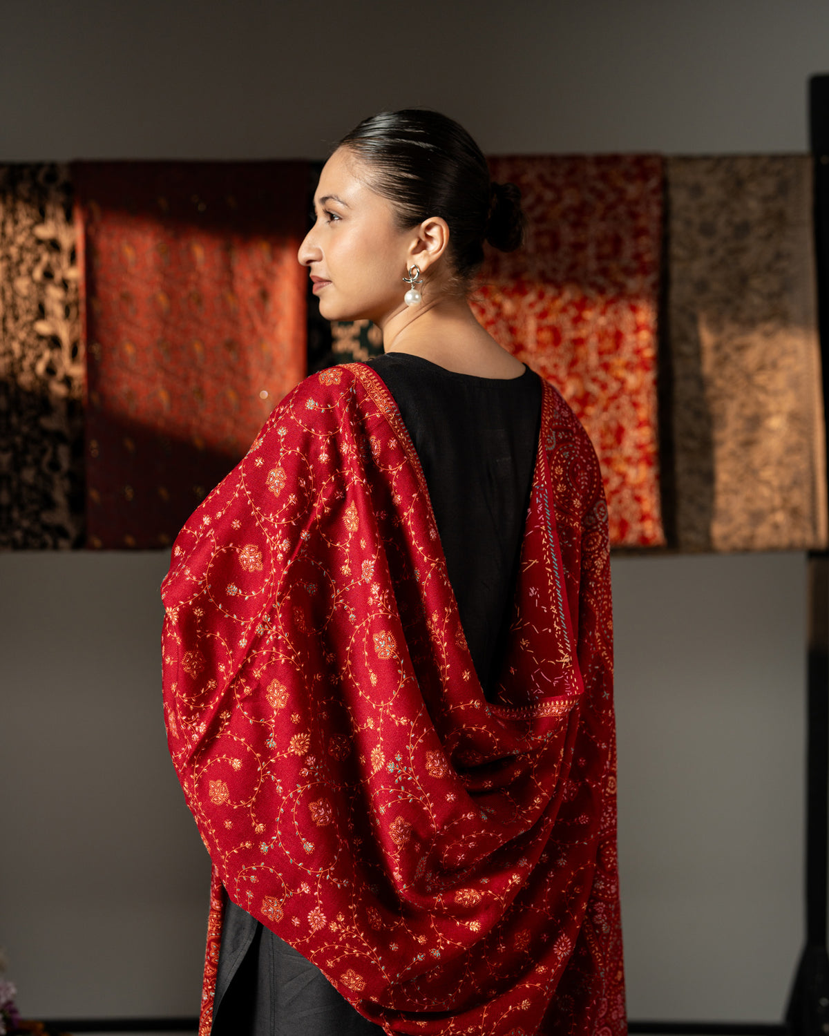 Nafees Handmade Sui Needle Work Jaal Pashmina Shawl